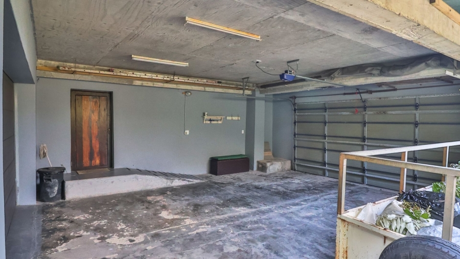 6 Bedroom Property for Sale in Franskraal Western Cape